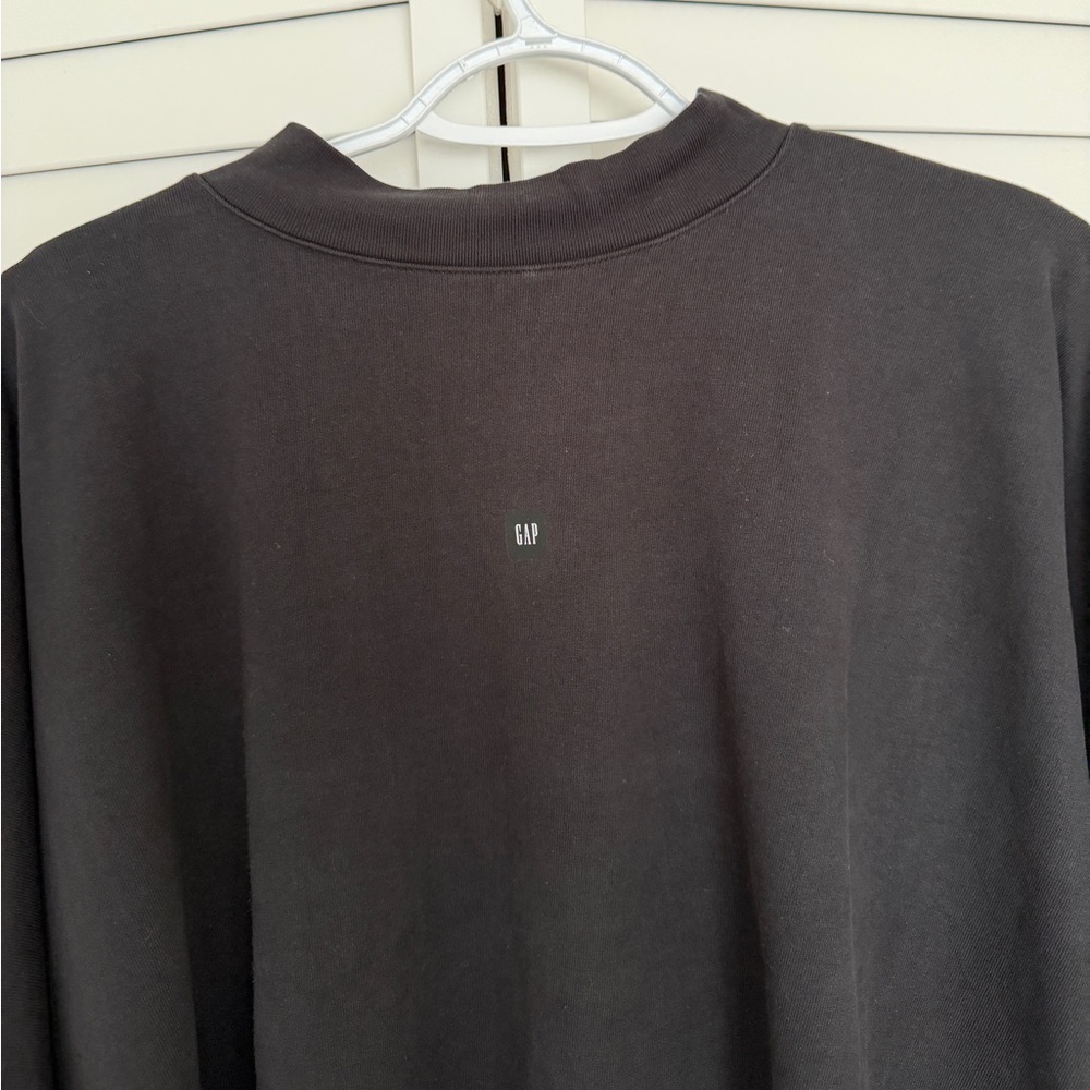 NWOT Yeezy Gap Engineered by
Balenciaga Logo No Seam Crop Tee - Picture 3 of 5